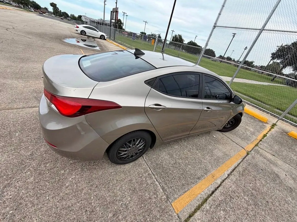 2016 Hyundai Elantra